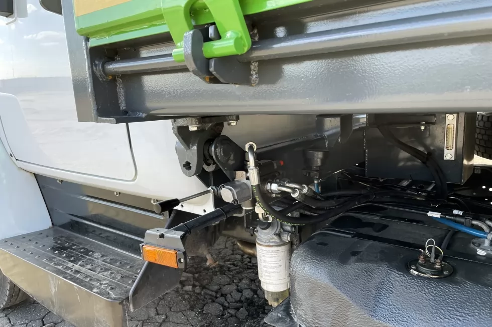 В Україні зроблено останній самоскид на базі нового ГАЗ-3309 (Бєлава-1100), фото 7