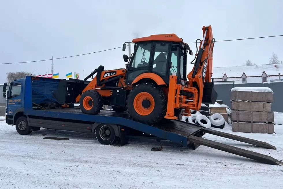 Комунальникам Донеччини відвантажено екскаватор-навантажувач ACE AX124, фото 9