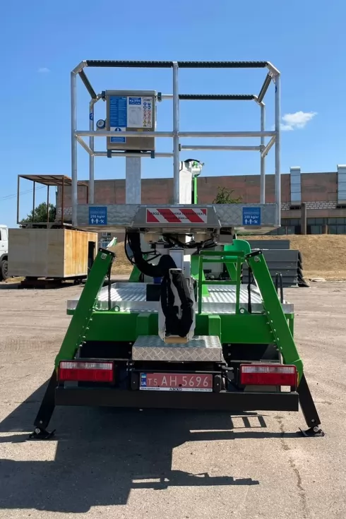 На Заводі спецтехніки Техкомплект вперше використали шасі JAC для монтажу автовишки Comet, фото 18