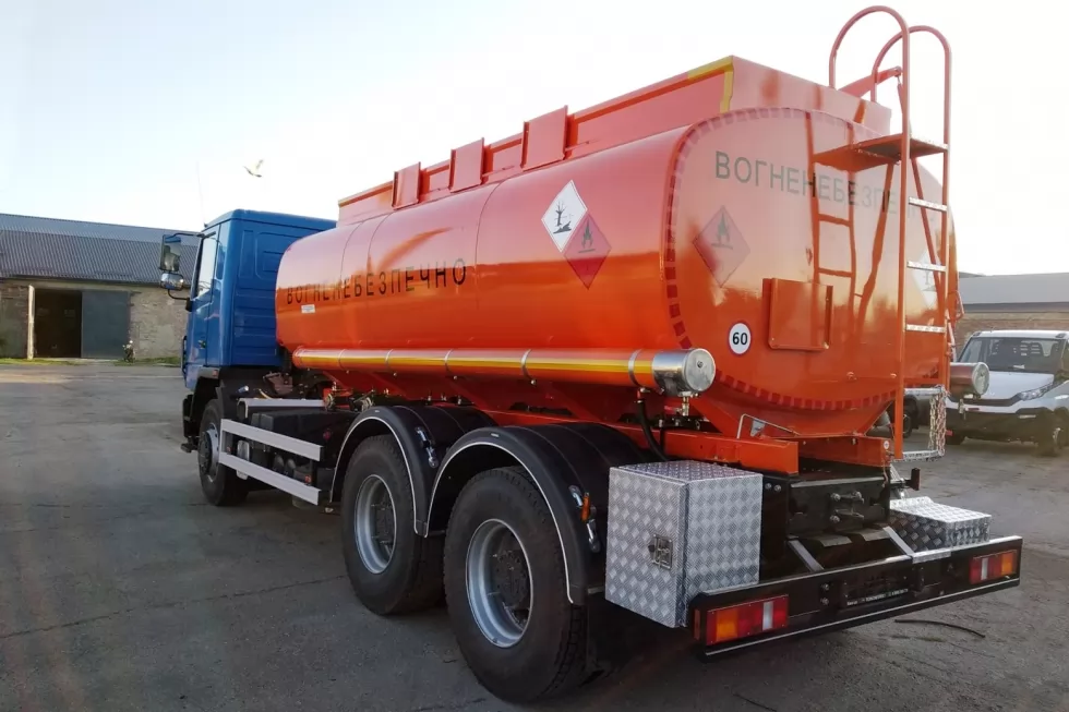 Виготовлено автопаливозаправник 12 м.<sup loading=