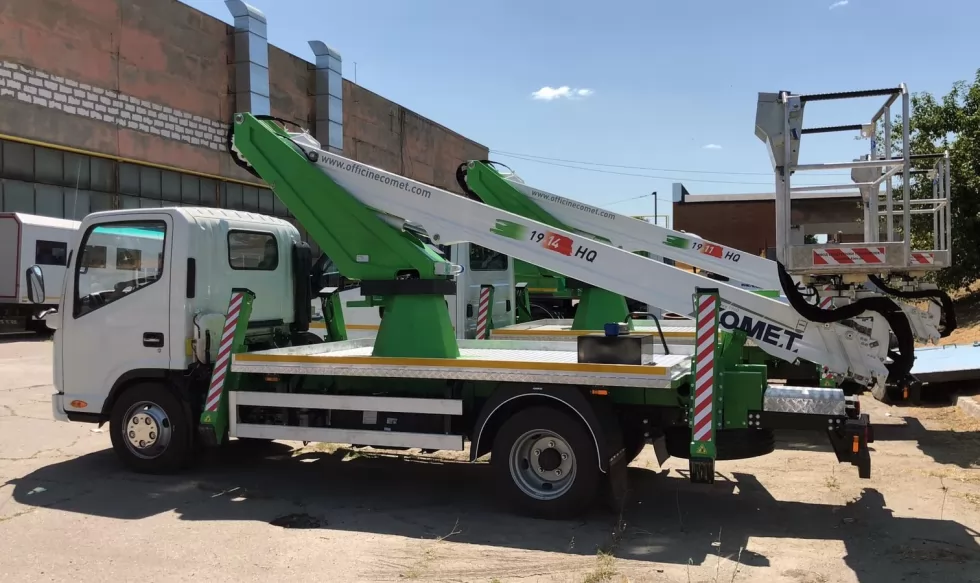 На Заводі спецтехніки Техкомплект вперше використали шасі JAC для монтажу автовишки Comet, фото 21