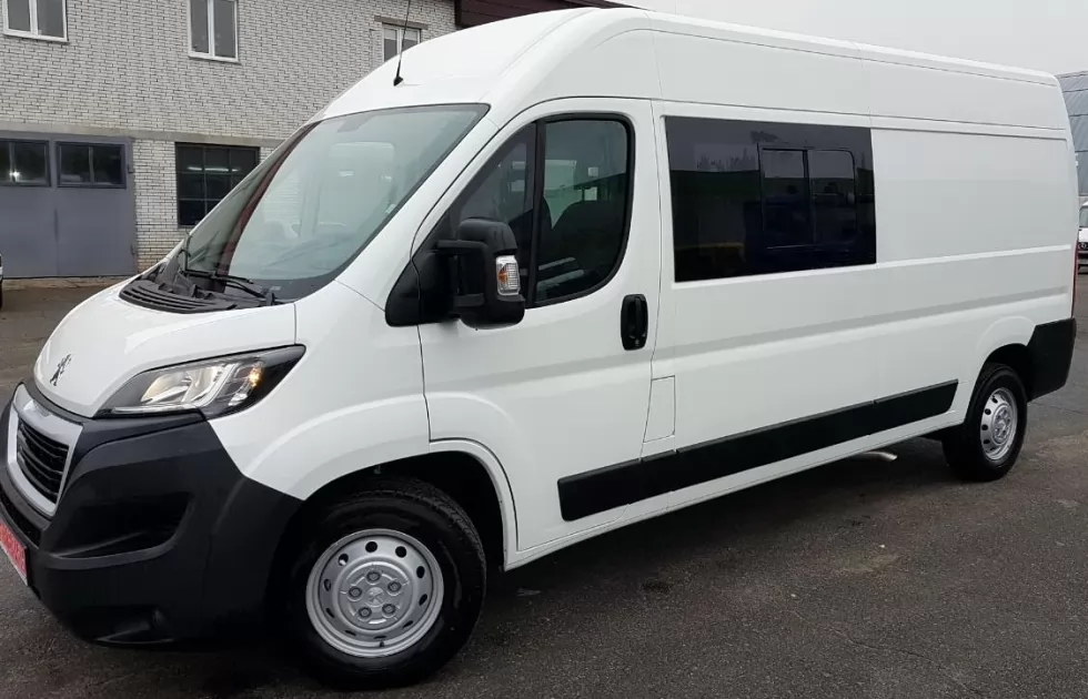 Вантажопасажирський автомобіль Peugeot BOXER вирушив до свого покупця, фото 3