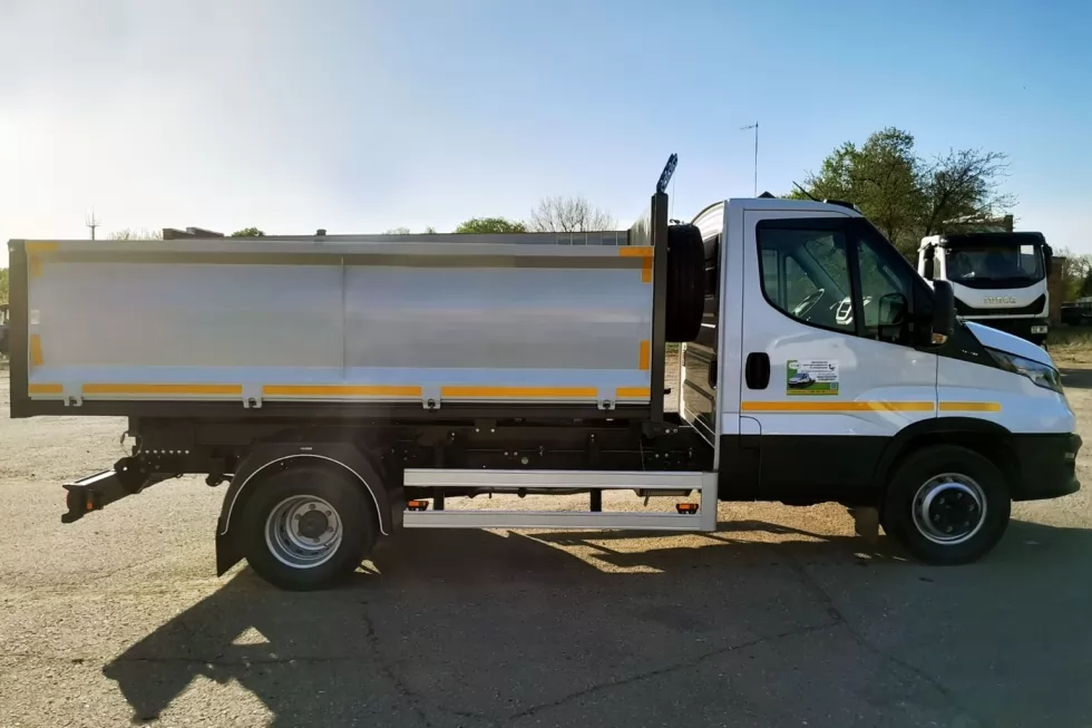 Для теплоенергетиків Чернігова виготовлено новий самоскид IVECO Daily, фото 4