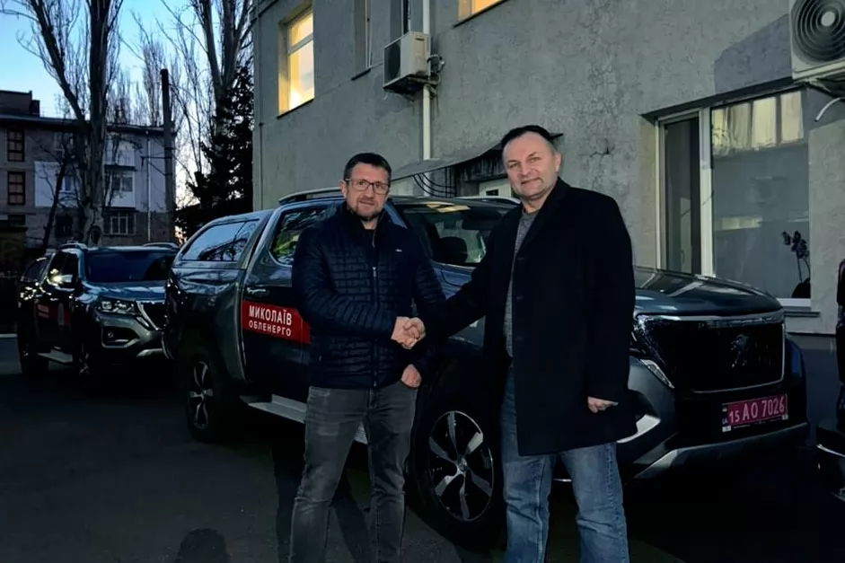 Нові спеціалізовані пікапи Peugeot Landtrek працюватимуть для енергетиків Миколаївщини, фото 1
