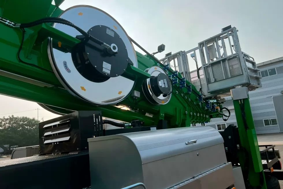 На ринок України незабаром надійде надпотужний автогідропідіймач з Південної Кореї, фото 3