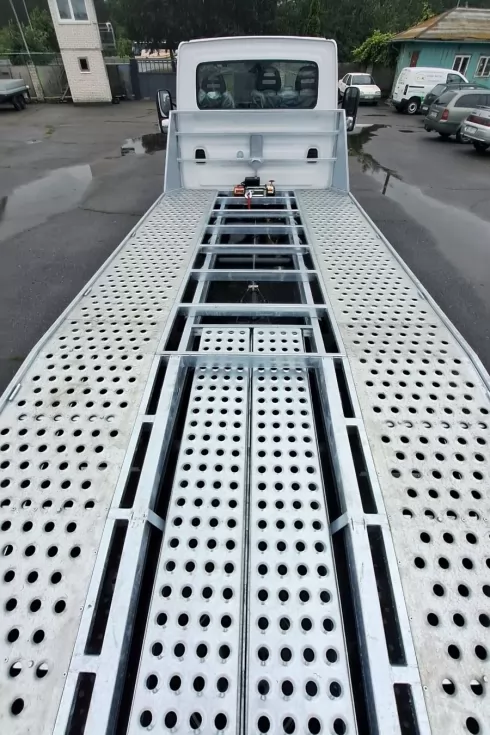 Спільно з виробничою компанією з Волинщини зробили новий евакуатор на IVECO Daily, фото 6