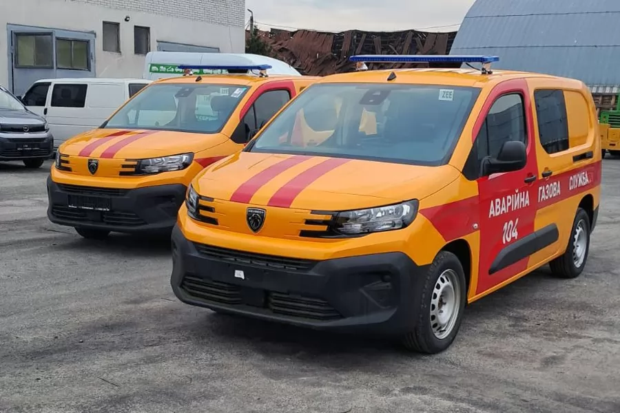 купить Пежо грузовой