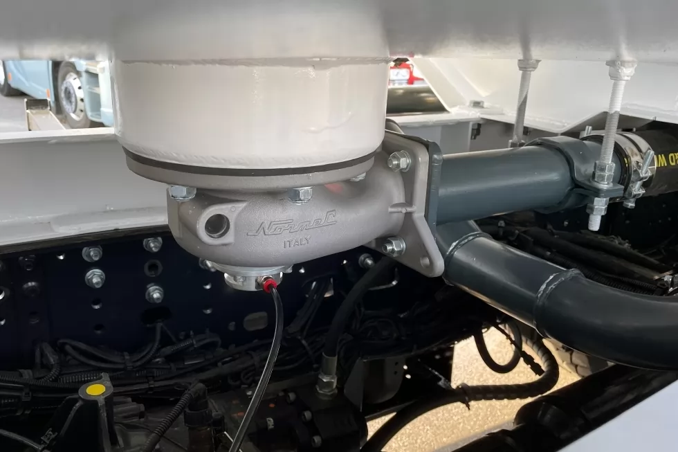 Техкомплект виготовив нову автоцистерну з об`ємом 15 м <sup loading=