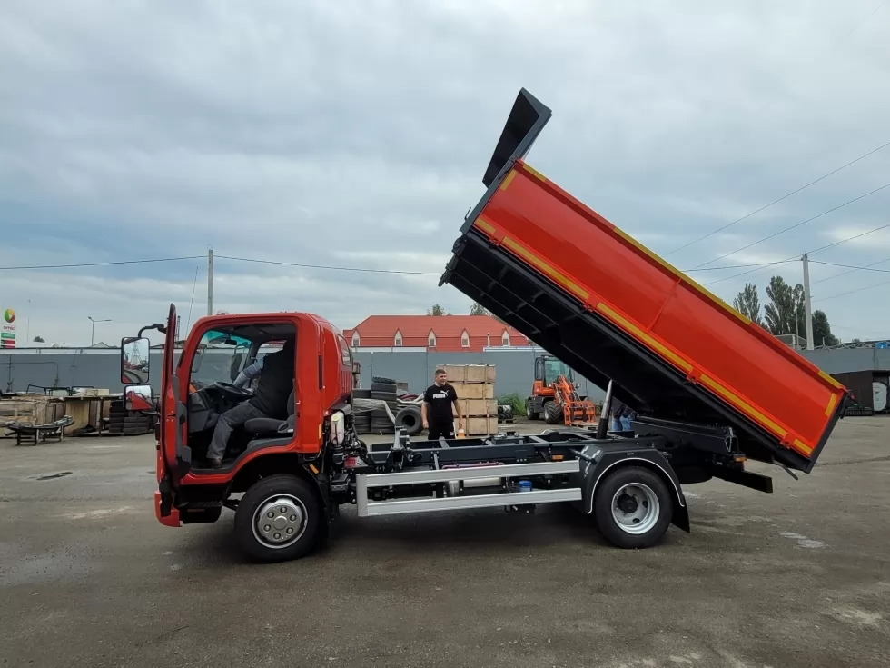 Виготовлено новий 4-тонний самоскид на базі JAC N82, фото 25