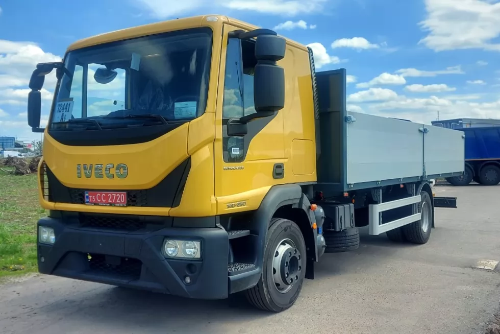 Для компанії Соллі-Плюс відвантажено партію бортових автомобілів IVECO Eurocargo ML 140E25, фото 1