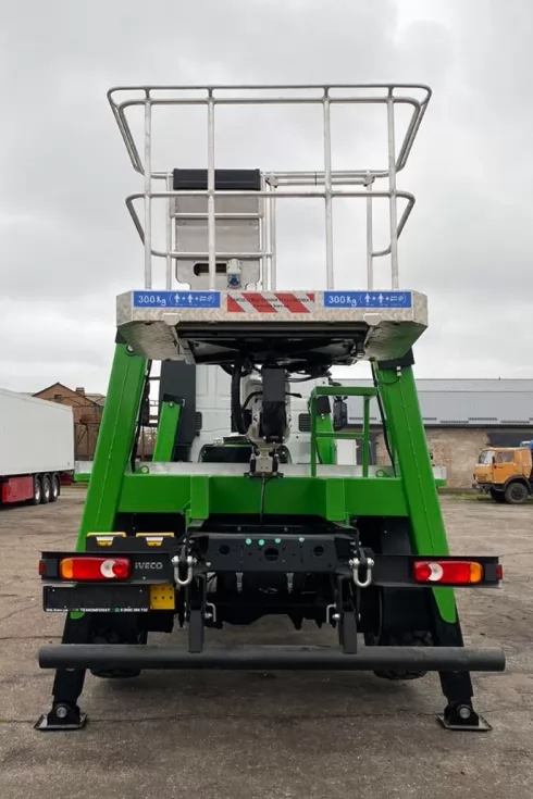 Виготовлено три 22-метрові італійські автовишки на повнопривідному шасі IVECO Eurocargo, фото 2