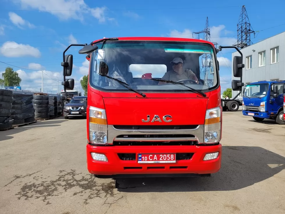 Готується до випуску новий автогідропідіймач на базі шасі JAC N120, фото 4