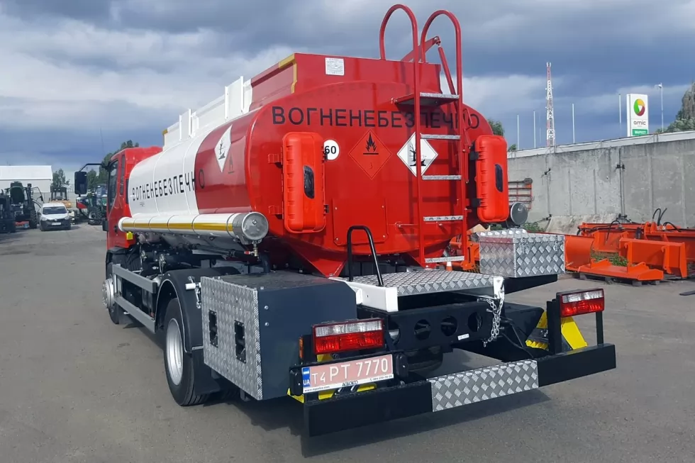 Черговий 8-кубовий автопаливозаправник на базі JAC N120 відправляється до клієнта нашого дилера, фото 7