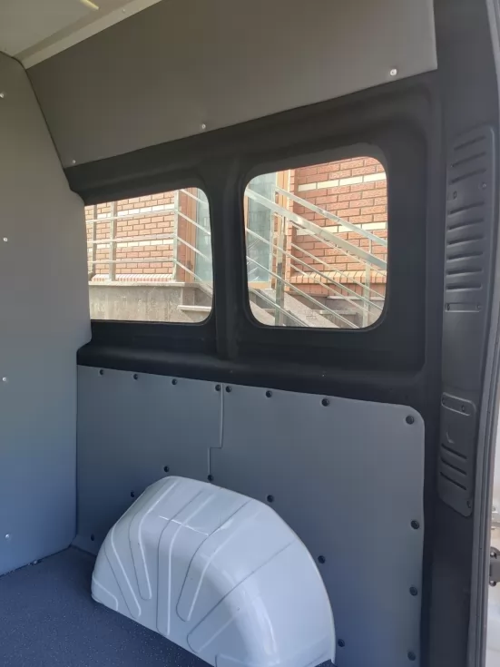 Виготовлено новий спецавтомобіль на базі вантажопасажирського автобуса Peugeot BOXER L3H2, фото 9