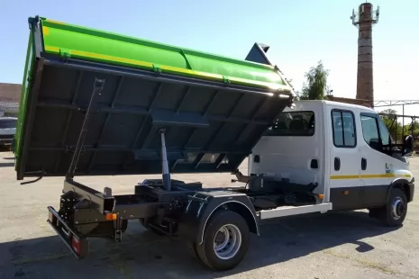 У Маріуполі місцевий Зеленбуд користуватиметься самоскидами Техкомплект на базі IVECO