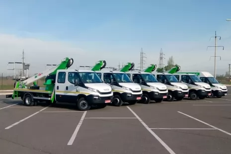 АТ ДТЕК Донецькі електромережі придбало партію з 5 автогідропідйомників Comet 18 м на базі IVECO Daily