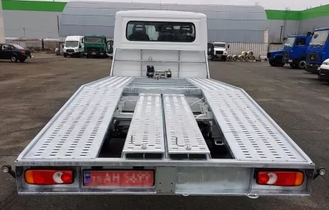 Техкомплект виготовив евакуатор на базі Peugeot BOXER L4