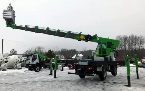 Південнокорейські автовишки Hansin із робочою висотою 35 м вирушили до свого покупця у Рівному