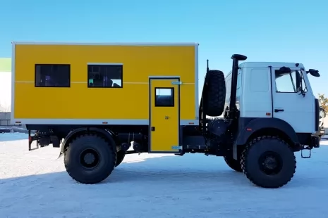 Виготовлено новий вахтовий автобус на базі МАЗ-5316 4х4.