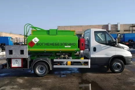 Виготовлено односекційний автопаливозаправник ATZ-4 на базі IVECO Daily.