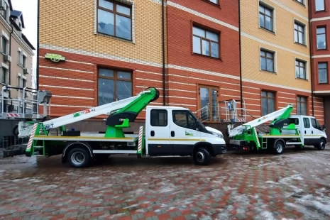 Відвантажили чергові три автовишки COMET 19 | 2 | 14 HQ