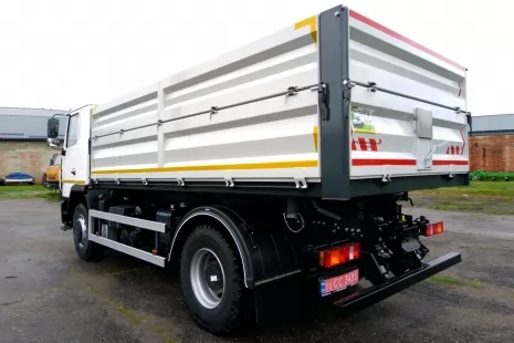 На базі давальницького МАЗ-5340 виготовлено 10-тонний самоскид Кошманівець